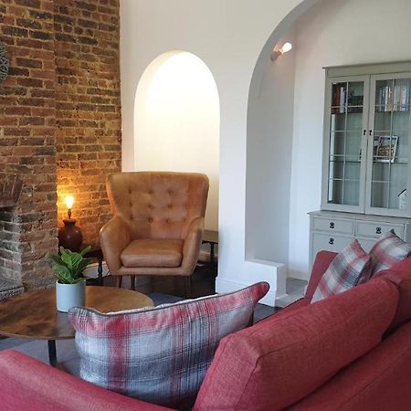 Beautiful Garden Apartment In Leafy St Leonards 5 Mins To Beach מראה חיצוני תמונה
