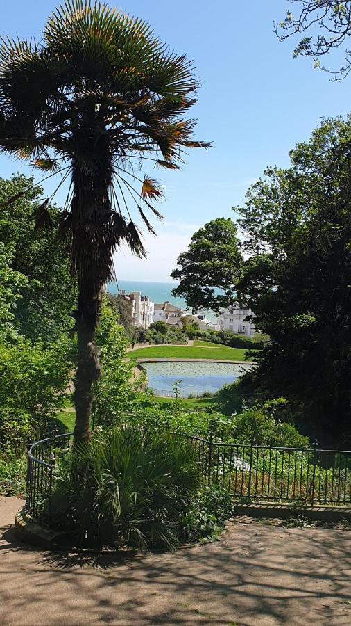 Beautiful Garden Apartment In Leafy St Leonards 5 Mins To Beach מראה חיצוני תמונה