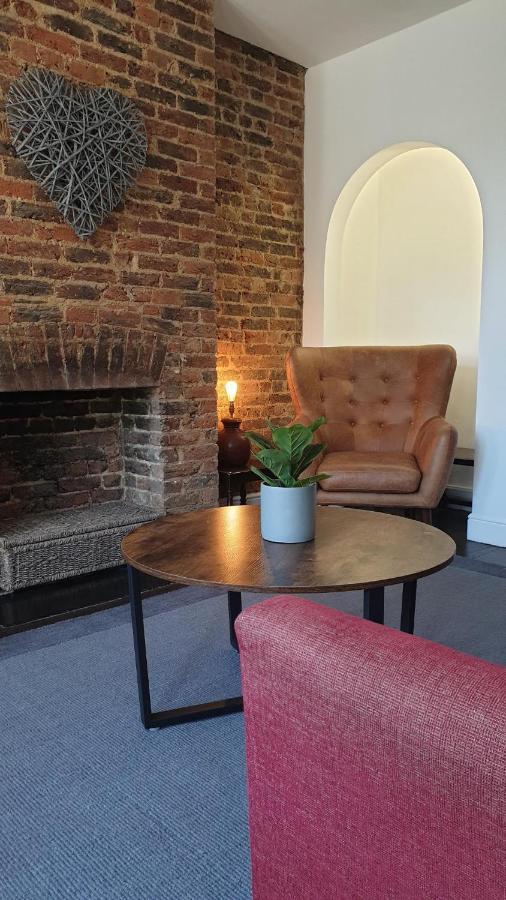 Beautiful Garden Apartment In Leafy St Leonards 5 Mins To Beach מראה חיצוני תמונה